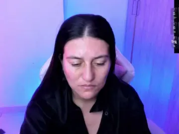 Bongacams Nude Webcam of Saskyaajohnson