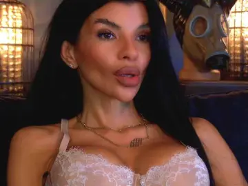 Bongacams Live Porn of EleniaDevons