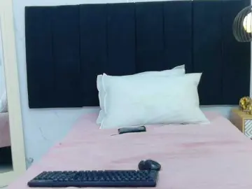 Bongacams Nude Webcam of naughtyyindiann