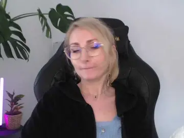 Bongacams Adult Webcam of CinderellaMoon