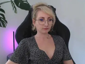 Bongacams Sex Cam of CinderellaMoon