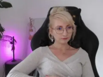 Bongacams Free Live Porn of CinderellaMoon