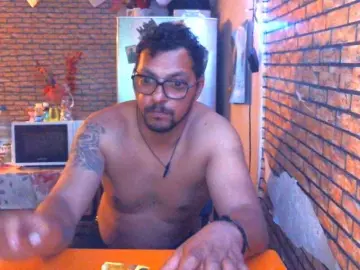 Bongacams Free Porn Cam of couplereal