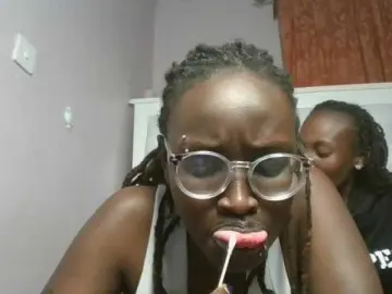 Bongacams Live Sex Cam of Sexydivas