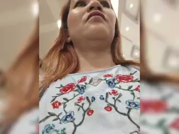Bongacams Watch Live Sex Cams of PhantomRose