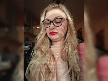 Bongacams Private Sex Chat of WifeyNusha