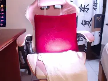 Bongacams Best Webcam of EmmaHenderson