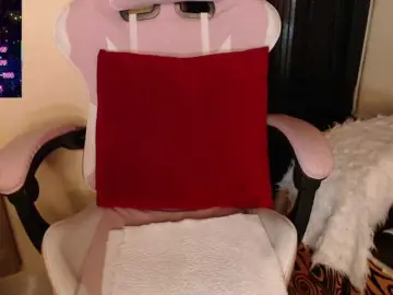Bongacams Live Sex Cam of EmmaHenderson