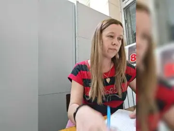 Bongacams Watch Live Sex Cams of Misslyolika