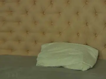 Bongacams Live Sex Cam of NewLuxxy