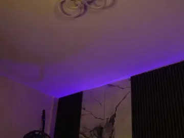 Bongacams Free Porn Cam of kimmblaze