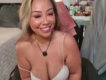 Bongacams Watch Live Sex Cams of SpikedBella