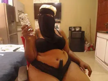 Bongacams Best Webcam of Wildcurves90