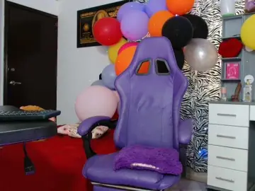 Bongacams Sex Cam of hot-sexy-bunny