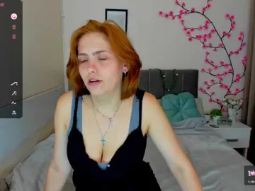 Bongacams Nude Webcam of DellaRowwe