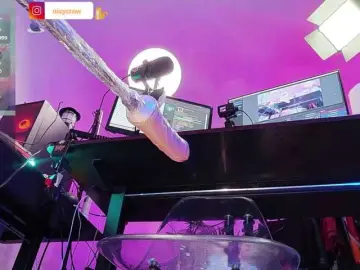 Bongacams Best live sex cam show of Nixycrow11