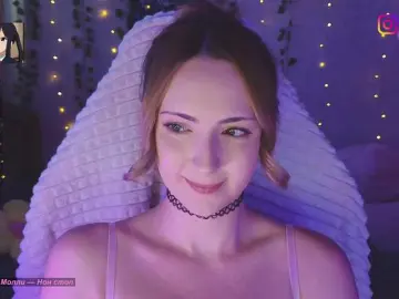 Bongacams Free Porn Cam of LollyGirlMoon
