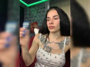Bongacams Live Sex of MaidenCrystal