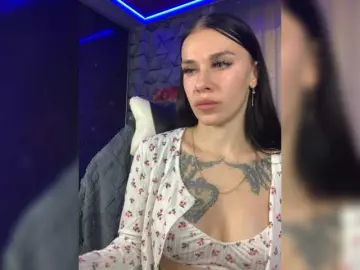 Bongacams Live Porn of MaidenCrystal