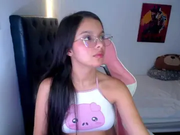 Bongacams Nude Webcam of room-kitty