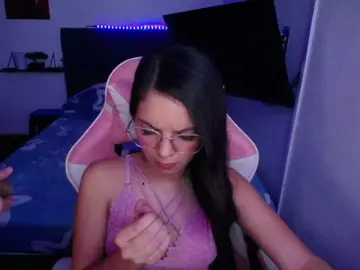 Bongacams Best Webcam of room-kitty
