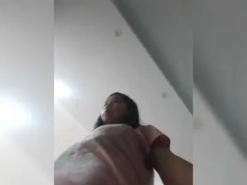 Bongacams Free Live Porn of Selinababy99