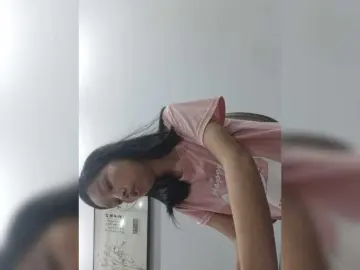 Bongacams Nude Webcam of Selinababy99