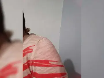 Bongacams Free Porn Cam of candicelovee