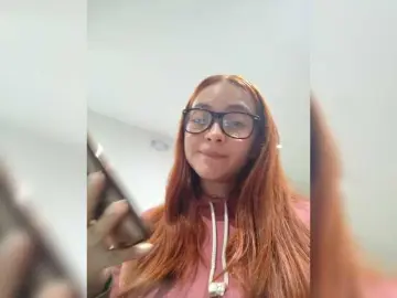 Bongacams Free Porn Cam of AliceHiills