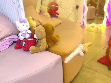 Bongacams Live Sex of PEACHY-TAY