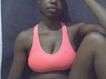 Bongacams Free Live Porn of Sexypeach4