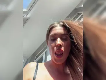 Bongacams Nude Webcam of sweetsin1