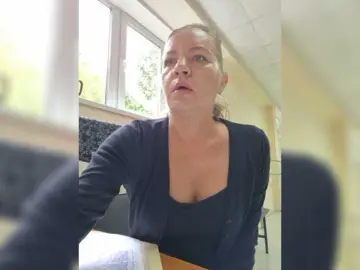 Bongacams Watch Live Sex Cams of Mia-Carnival