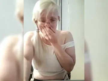 Bongacams Free Live Porn of Sweetie454
