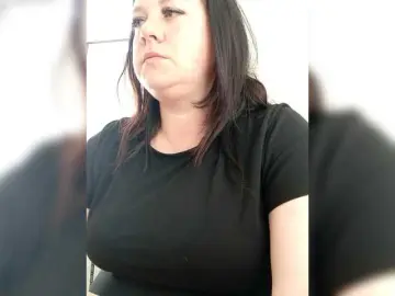 Bongacams Watch Live Sex Cams of AnnaVictoriaa