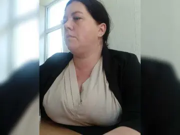 Bongacams Watch Live Sex Cams of AnnaVictoriaa