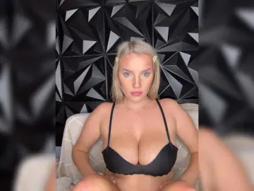 Bongacams Sex Cam of LYLAtop