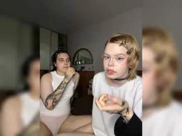 Bongacams Live Porn of AliceAndMia