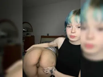 Bongacams Watch Live Sex Cams of AliceAndMia