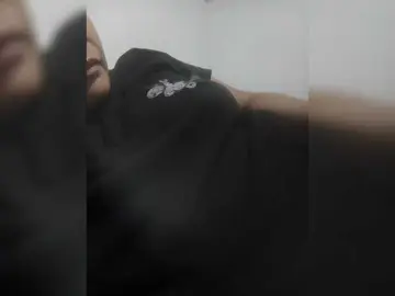Bongacams Watch Live Sex Cams of Bikergiirl