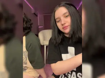 Bongacams Best live sex cam show of TeaseDuo