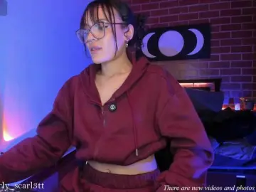 Bongacams Nude Webcam of CurlyScarlett13