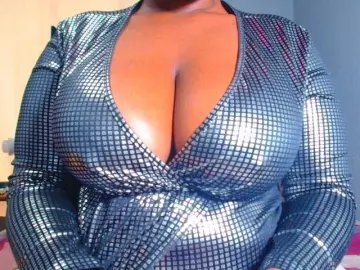 Bongacams Live Sex Cam of CURVEBABY