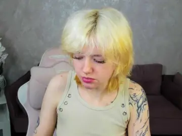 Bongacams Best live sex cam show of LunaaBee