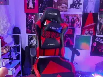 Bongacams Live Sex Cam of Mistresscrowley-666