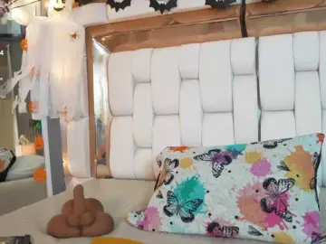 Bongacams Watch Live Sex Cams of ThinPrincesss