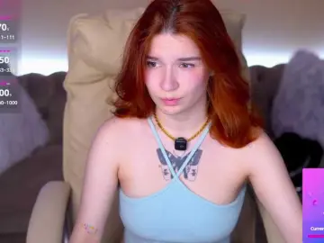 Bongacams Live Sex Cam of RedShinee