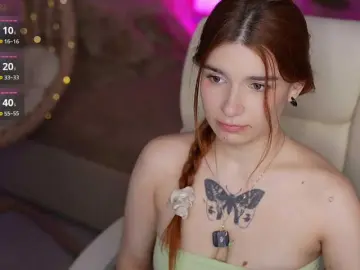 Bongacams Best live sex cam show of RedShinee