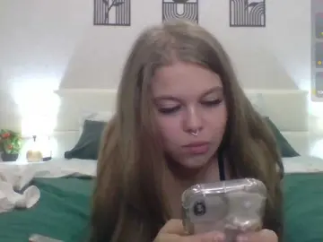 Bongacams Free Live Porn of VaryaBelle