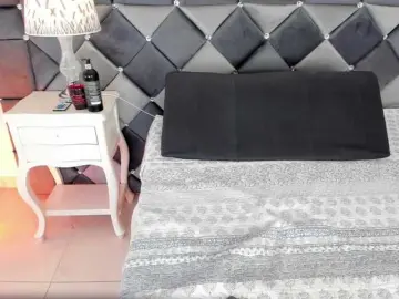 Bongacams Nude Webcam of XXXiomara